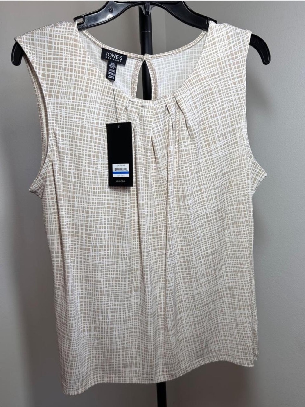 Jones New York Cream and Tan Grid-Pattern Sleeveless Shell size XL
